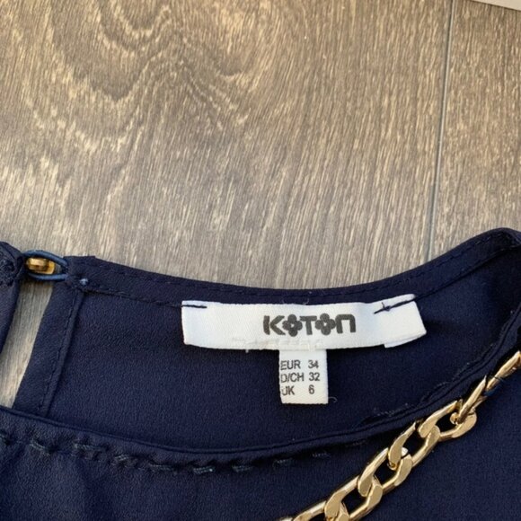 Koton Women’s Blouse Colorblock Gold Chain Short Sleeve Navy White Size 2 - Picture 9 of 12